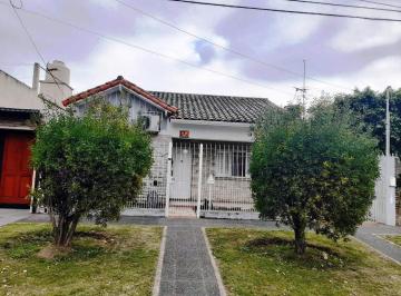 Casa · 115m² · 4 Ambientes · 2 Cocheras · Casa - Llavallol