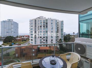 Foto1 · Venta Apartamento Dos Dorm. Punta del Este Edificio Wind Tower