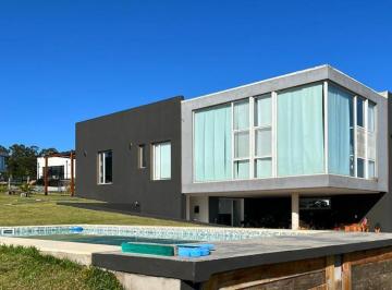 Casa · 150m² · 5 Ambientes · 3 Cocheras · Casa en Venta, Barrancas de San Benito, Chapadmalal.
