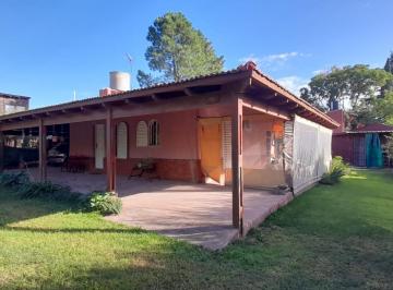Casa de 5 ambientes, Villa Parque Siquiman · Hermosa Casa en Venta con Departamento a 100 m. de Ruta Nac. 38 en Villa Parque Siquiman, Cordoba