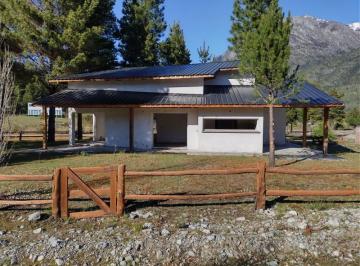Casa · 100m² · Epuyen, Casa a Terminar de 100 m². Usd 68.000