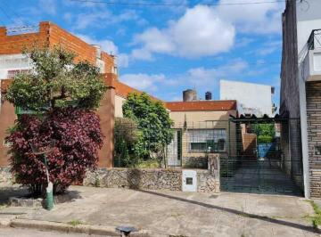 Casa · 150m² · 3 Ambientes · 3 Cocheras · Casa - Villa Luzuriaga