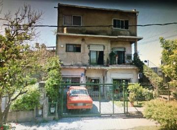 Casa de 10 ambientes, Quilmes · Venta. Vivienda en 3 Plantas. Quilmes P/ 3 Familias.