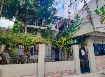 Casa de 3 ambientes, Avellaneda · Casa 3 Amb con Posibilidad de 4 Amb C/local Comercial