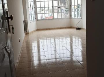 PH de 3 ambientes, Tres de Febrero · Unico PH Tres Ambientes Muy Amplio Moderno