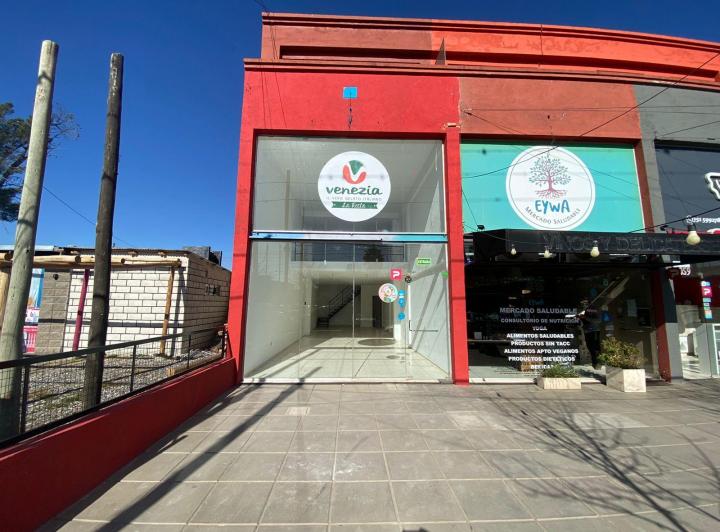 Local comercial · 100m²
