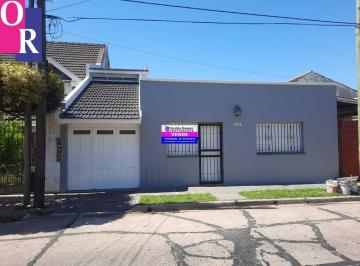 Casa · 150m² · 3 Dormitorios · Casa - Berazategui