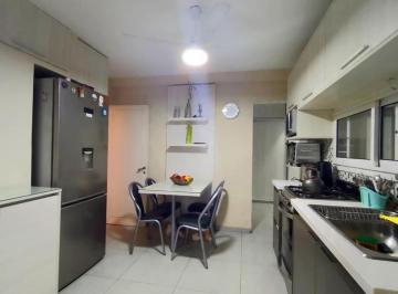 Departamento · 104ha · 4 Ambientes · 2 Cocheras · Venta Departamento 3 Dorm. 2 Do Piso, con Balcón
