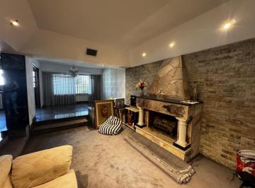 Casa de 5 ambientes, La Matanza · Hermoso Chalet 5 Amb. en Lomas del Mirador y en Nuevo Valor