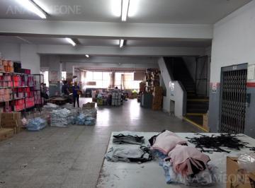 Depósito · 689m² · Nave Industrial - Parque Avellaneda