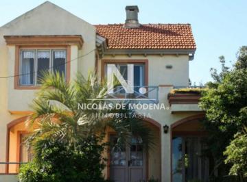 Foto1 · En Venta Casa de 4 Dorm., Primera Línea del Mar - Montoya