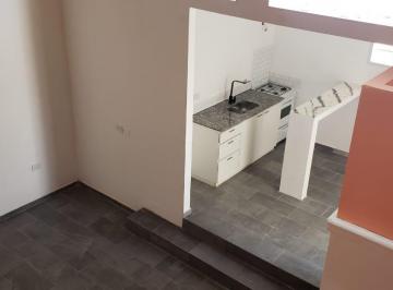 PH de 4 ambientes, La Plata · PH en Venta, 2 Dorm. y Patio, 66 E/ 17 y 18