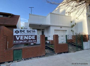 DES-DES-182_2 · Casa en Lote Propio 8,66x30 en Venta Villa Lugano Excelente