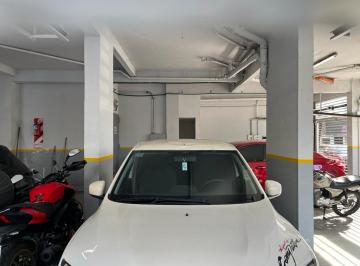 Garage 13m² Venta  · Amplia Cochera Cubierta - Bajas Expensas