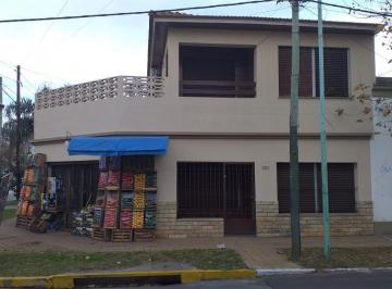 Casa de 4 ambientes, Lomas de Zamora · Casa en 2 Plantas con Local en Temperley