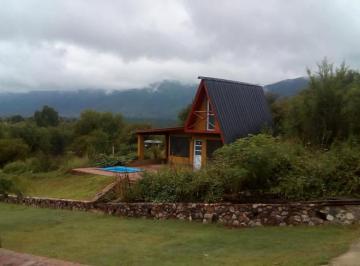 Casa de 4 ambientes, Bialet Massé · Complejo de Cuatro Cabanas en Venta en Bialet Masse a Refaccionar