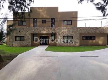 Casa · 800m² · 7 Ambientes · 2 Cocheras · Casa en Venta Ubicado en San Diego, Francisco Álvarez, Moreno