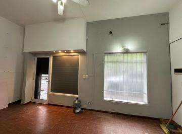 Local comercial · 18m² · Local a m de Av