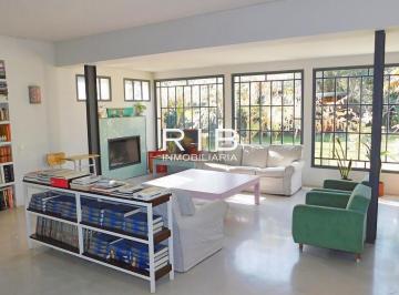 Casa de 8 ambientes, Pilar · Impecable Propiedad Sobre 1360 m²