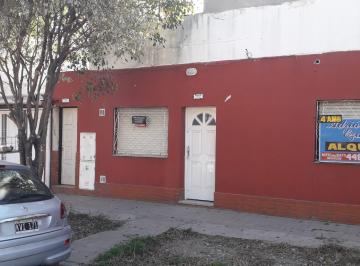 Casa de 3 ambientes, Morón · Moron Sur - Barbosa Al 1700 - Casa en Pb 3 Amb. + 1 Amb Ideal Para Trabajar - Gje Pasante - Apto Prof