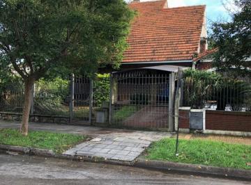 Casa · 250m² · 4 Ambientes · 1 Cochera · Casa 4 Ambientes en Venta - Ituzaingó Sur