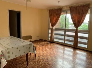 Departamento · 50m² · 3 Ambientes · Apartamento en Centro de Maldonado con 2 Dorm.