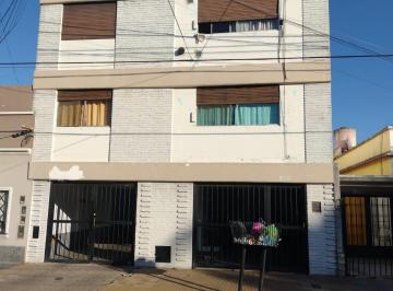 Departamento de 3 ambientes, Morón · Departamento 2 Ambientes/ Villa Sarmiento