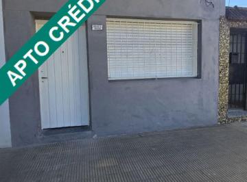 OMP-OMP-3194_2 · Venta PH 2 Amb. C/patio, Sin Expensas en Caseros Centro.