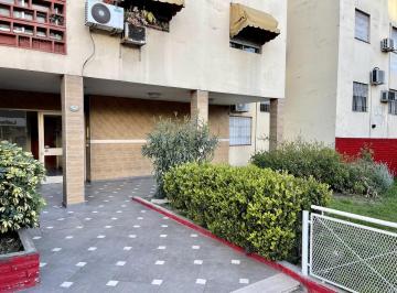 Departamento · 50m² · 3 Ambientes · 3 Ambientes - Venta Directa - a m de La Estación y de Escalada Centro