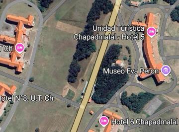 Casa de 8 ambientes Venta USD 160.000 · Chalet Dividido en 4 Dtos. con Jardin y Parrilla. Venta.