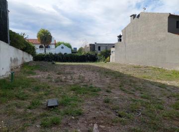 Terreno , Ciudad de Mendoza · Cl/inmobiliaria Vende Lote de 300 m² Frente Norte m 79