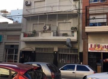 Departamento de 4 ambientes, Caballito · Departamento por Escaleras · 2do Piso · 4 Ambientes · Caballito