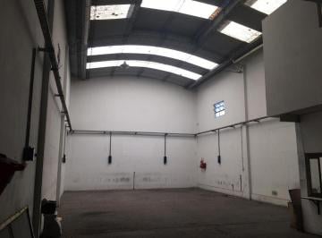 Bodega-Galpón · 250m² · Excelente Deposito en Venta con Local Al Frente