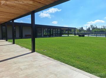 Casa · 150m² · Lote en Venta - El Olivar, Pilar