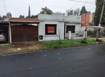 Casa de 3 ambientes, Berazategui · Casa con Cochera en Platanos