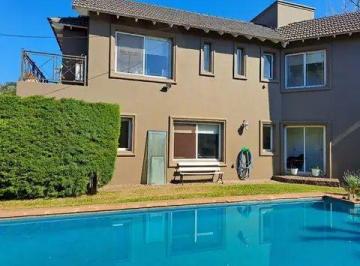 Casa · 230m² · 5 Ambientes · 2 Cocheras · Venta Casa Las Lajas Country Club General Rodríguez