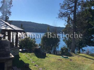 Casa de 6 ambientes Alquiler Temporal USD 600 · Bariloche Casa en Alquiler 4 Dorm. 5 Baños con Costa de Lago Km 15.5 - 887