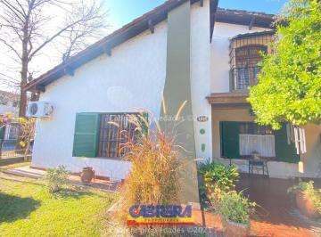 Casa · 110m² · 4 Ambientes · 2 Cocheras · Casa - Banfield Este