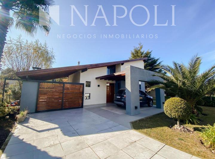 Casa · 112m² · 5 Ambientes · 1 Cochera