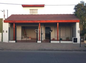 ATT-ATT-3021_2 · Casa 4 Ambientes. | San Antonio 1815