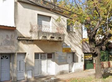 Casa · 110m² · 5 Ambientes · Casa - Venta - Lanus Oportunidad Para Invercion