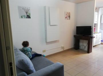 Departamento de 2 ambientes, Almagro · Alquilo Temporario en Almagro. 2 Ambientes con Patio. Edificio con Pileta