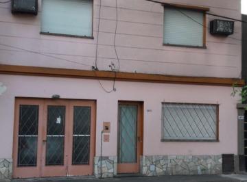Casa · 156m² · 6 Ambientes · 2 Cocheras · Venta Casa en 2 Plantas con 3 Dorm.