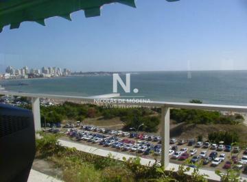 Foto1 · Venta Apartamento de 3 Dorm. en Playa Mansa, Primera Línea Frente Al Mar
