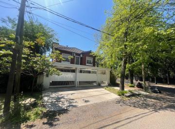 Casa de 4 ambientes, Ituzaingó · Casa en Venta 4 Ambientes Parque Leloir.
