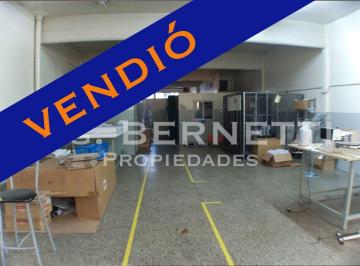 Bodega-Galpón , Villa Pueyrredón · Galpón - 218 m² - Excelente Estado y Ubicación -