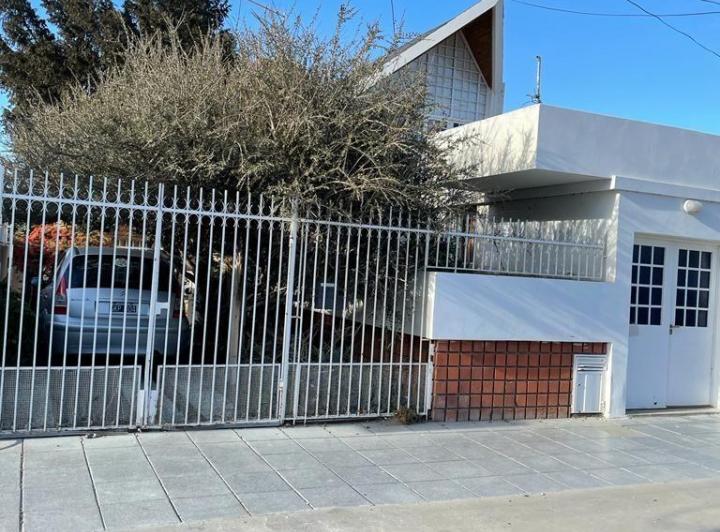 Departamento en venta en Caleta Olivia · 7 ambientes