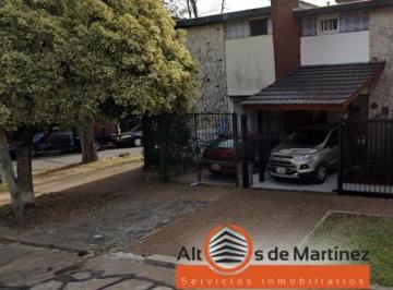 Casa de 3 ambientes, Vicente López · Venta Dúplex 3 Ambientes con Cochera y Patio en Carapachay