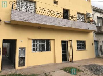 PH · 55m² · 3 Ambientes · Venta PH en Lanús Este Tipo Casa de 2 y 3 Ambientes con Patio Totalmente Reciclados