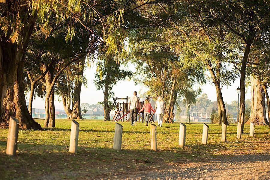 El deslinde , Canning, Esteban Echeverría